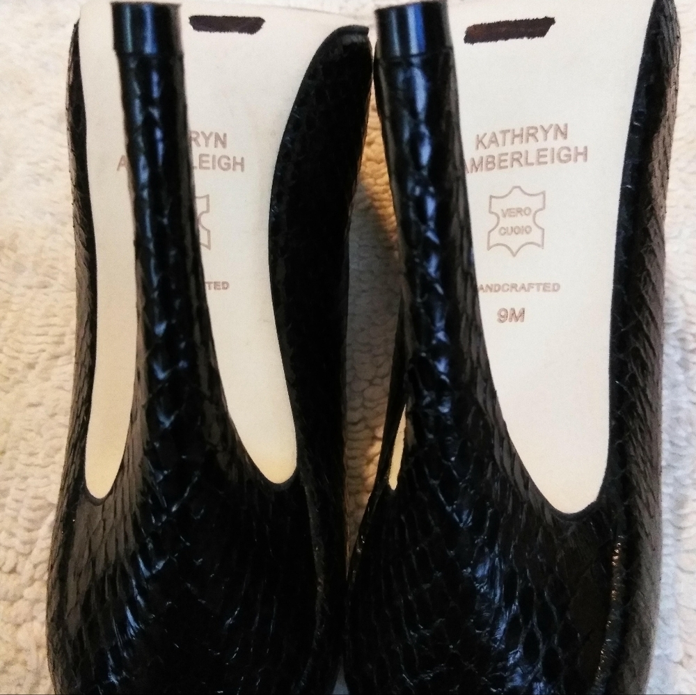 Black Kathryn Amberleigh Snake Skin high Heels size 9M - Picture 8 of 9